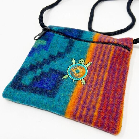 Pendleton Blanket Zip Crossbody Pouch Turtle Embroidery - Picture 3 of 5